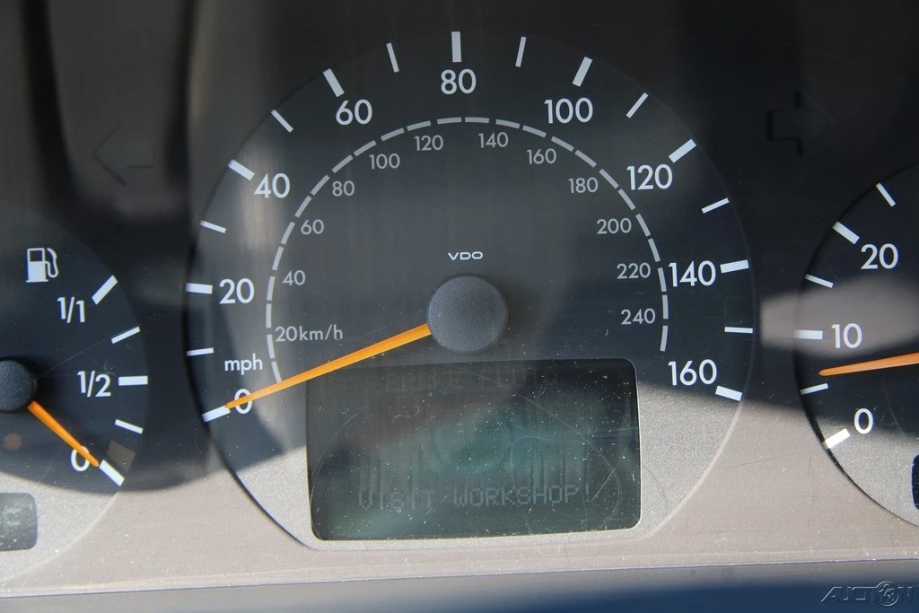 2002 Mercedes-Benz W210 E-Class - Image 14 of 21