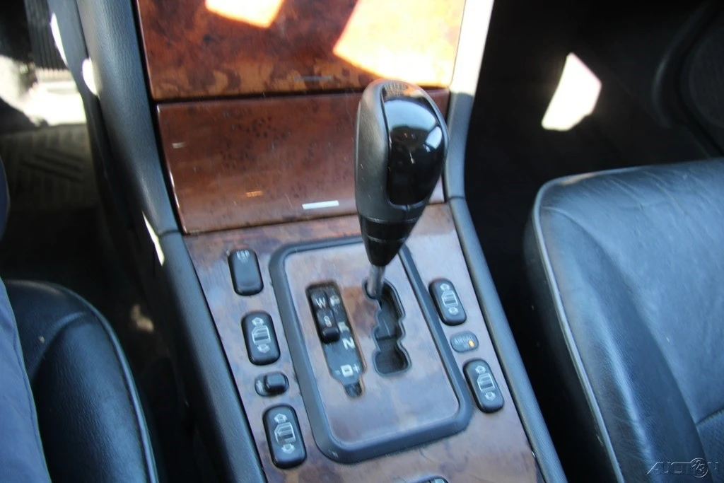 2002 Mercedes-Benz W210 E-Class - Image 16 of 21