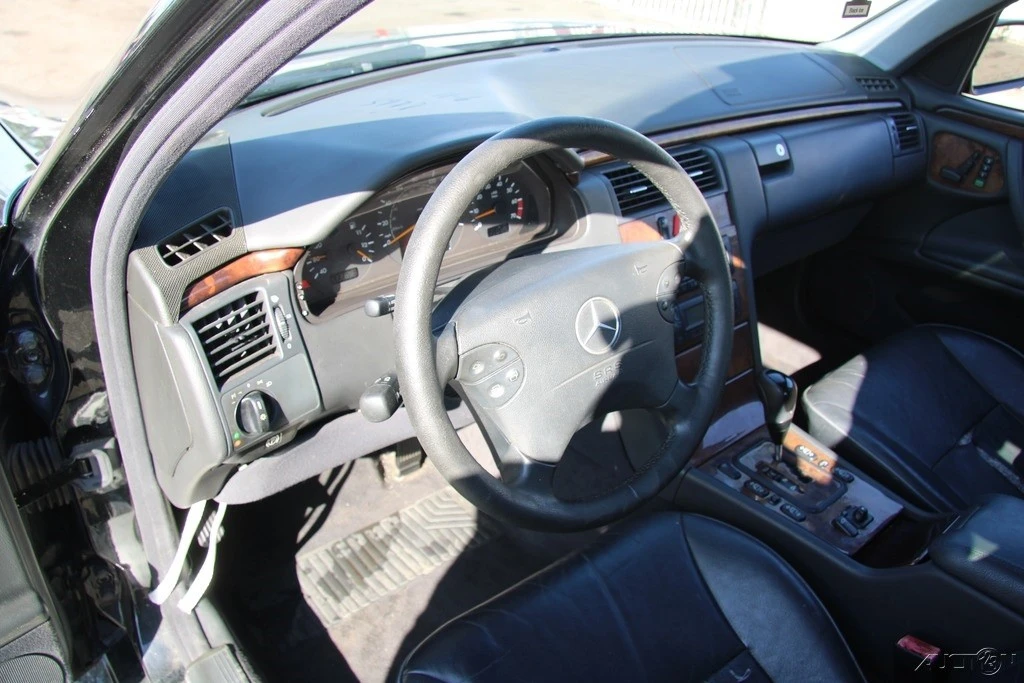 2002 Mercedes-Benz W210 E-Class - Image 12 of 21