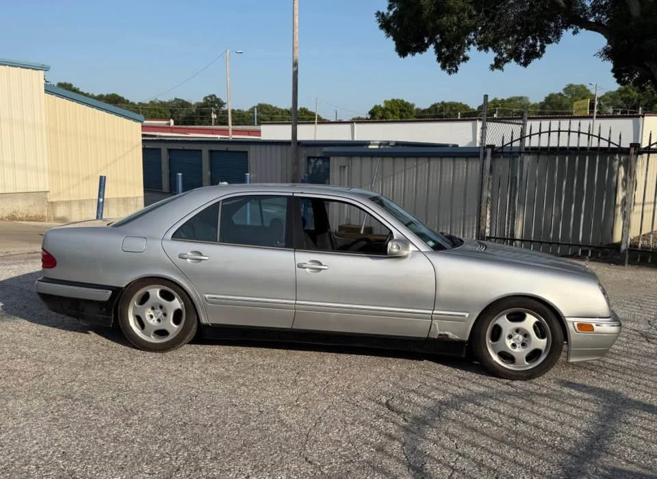 2002 Mercedes-Benz W210 E 36 & E 50 & E 55 & E 60 AMG - Image 3 of 5