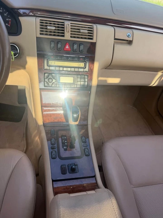 2002 Mercedes-Benz W210 E-Class - Image 10 of 14