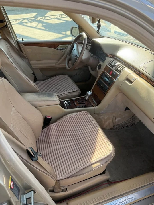 2002 Mercedes-Benz W210 E-Class - Image 12 of 17