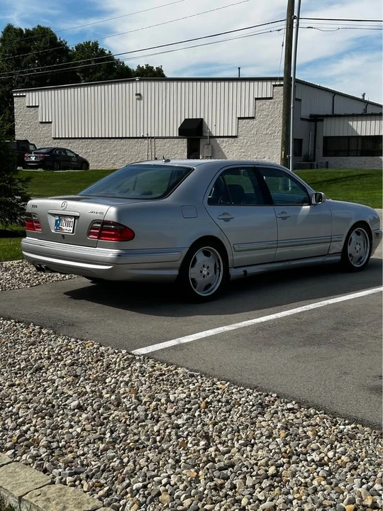 2002 Mercedes-Benz W210 E 36 & E 50 & E 55 & E 60 AMG - Image 5 of 16