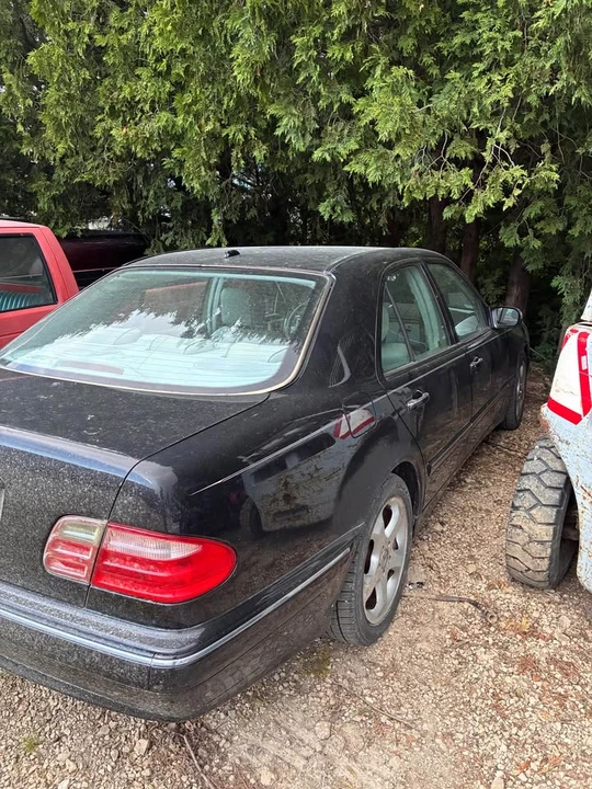 2002 Mercedes-Benz W210 E-Class - Image 2 of 8