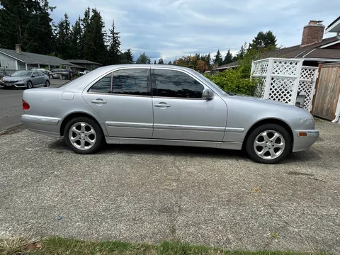 2002 Mercedes-Benz E320 4Matic