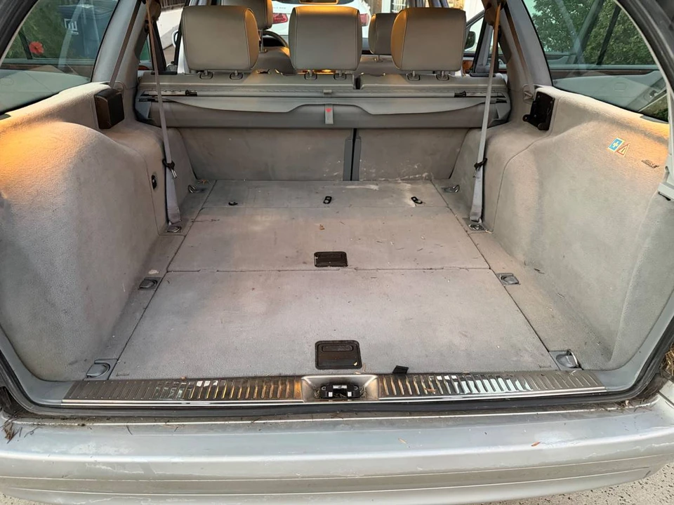 2002 Mercedes-Benz W210 E-Class - Image 11 of 24