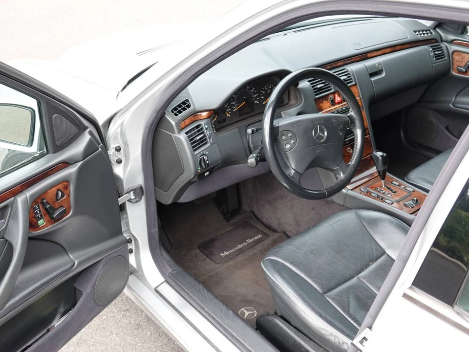 2002 Mercedes-Benz W210 E-Class - Image 9 of 24