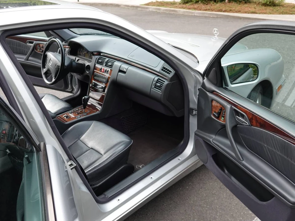 2002 Mercedes-Benz W210 E-Class - Image 10 of 24