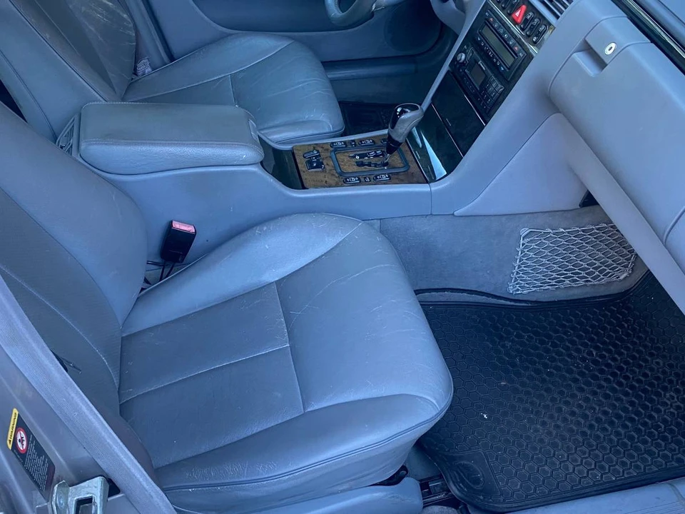 2002 Mercedes-Benz W210 E-Class - Image 17 of 24
