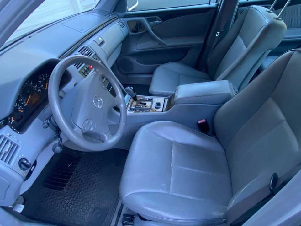 2002 Mercedes-Benz W210 E-Class - Image 12 of 24