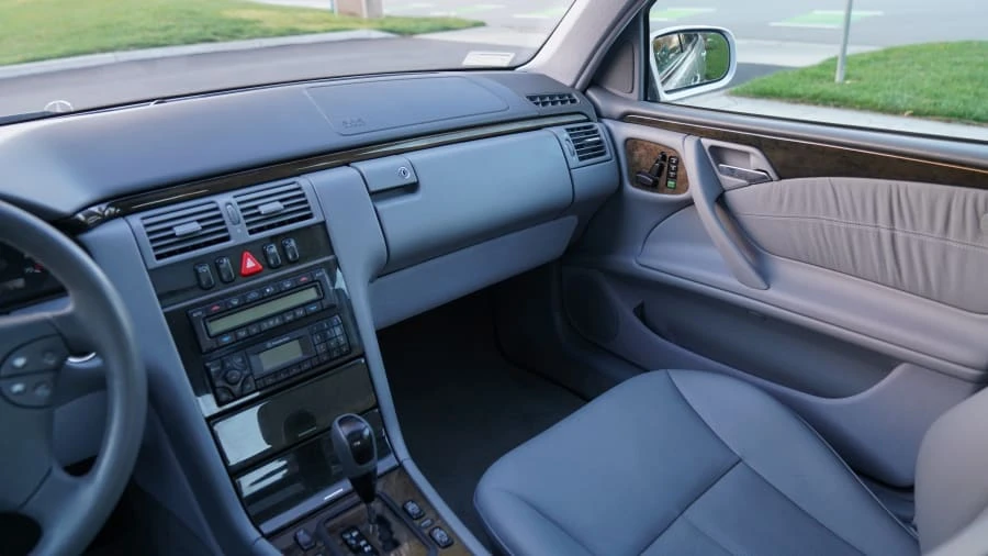 2002 Mercedes-Benz W210 E-Class - Image 13 of 26