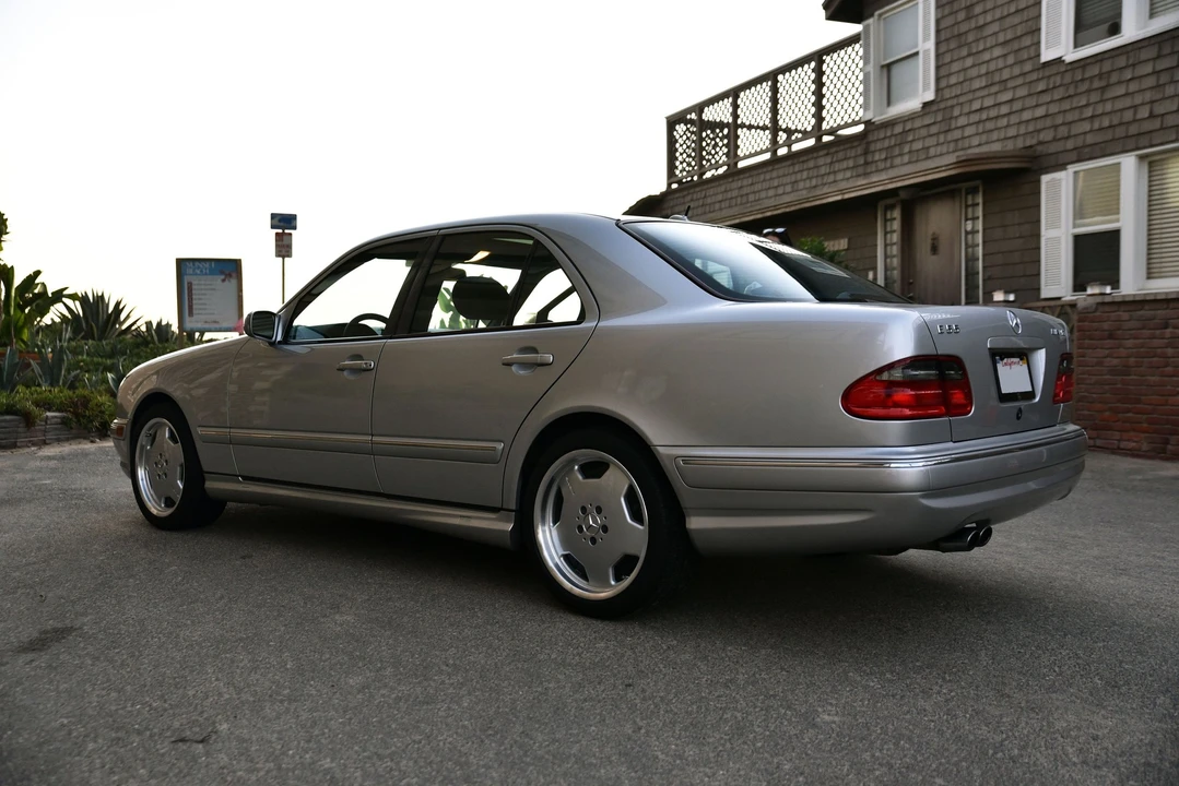 2002 Mercedes-Benz W210 E 36 & E 50 & E 55 & E 60 AMG - Image 2 of 31