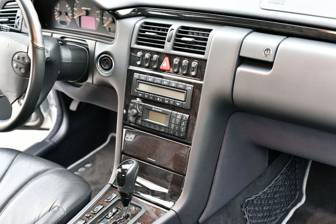 2002 Mercedes-Benz W210 E 36 & E 50 & E 55 & E 60 AMG - Image 26 of 31