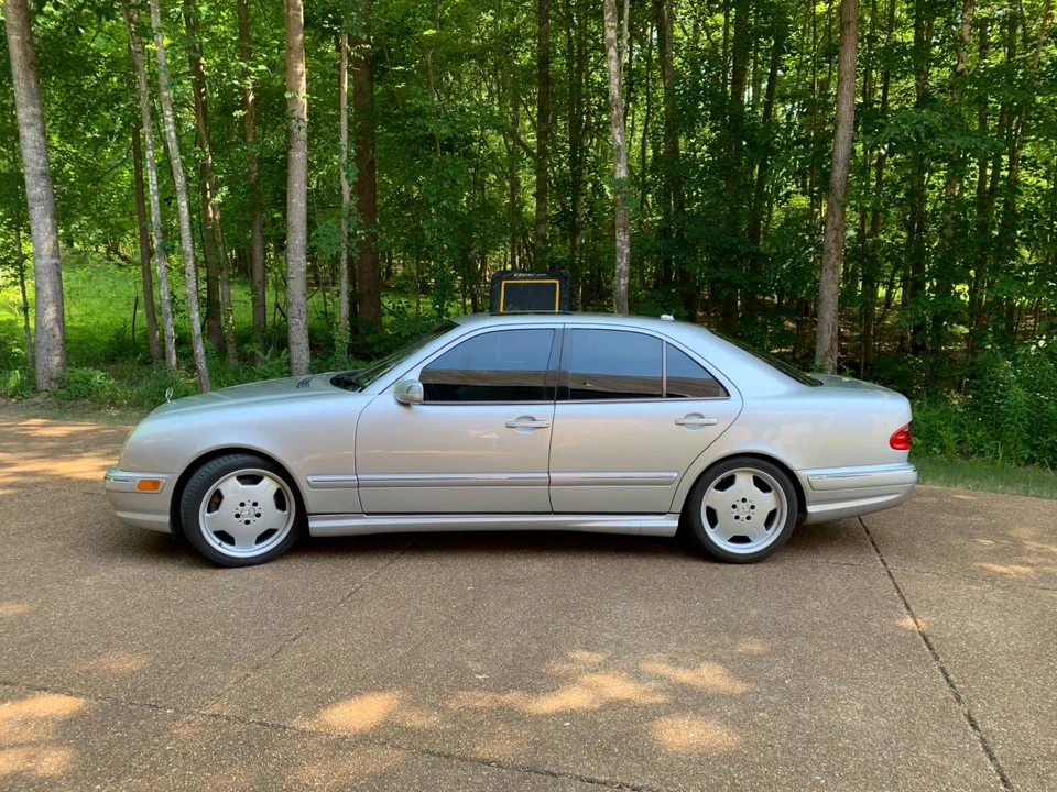 2002 Mercedes-Benz W210 E 36 & E 50 & E 55 & E 60 AMG - Image 2 of 9