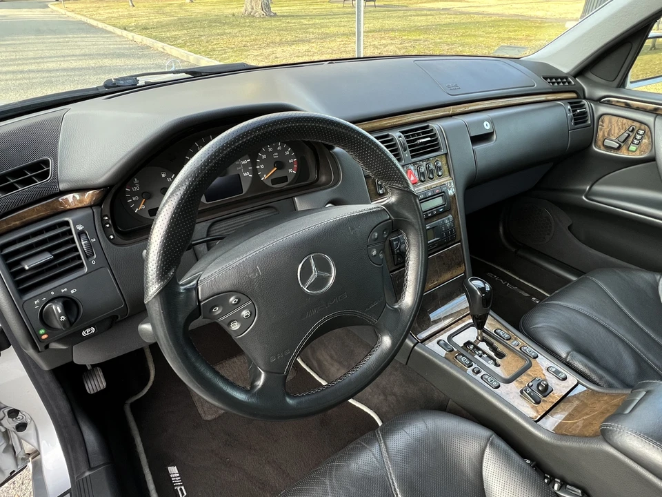 2002 Mercedes-Benz W210 E 36 & E 50 & E 55 & E 60 AMG - Image 10 of 16