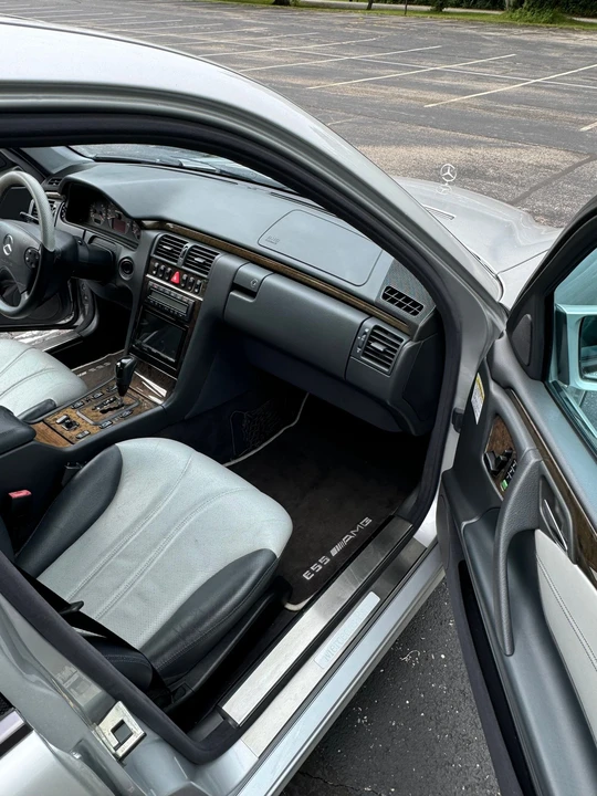 2002 Mercedes-Benz W210 E 36 & E 50 & E 55 & E 60 AMG - Image 10 of 12
