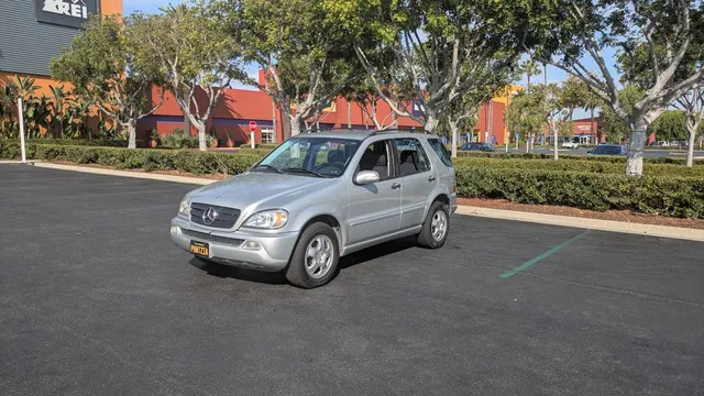 2002 Mercedes-Benz ML320