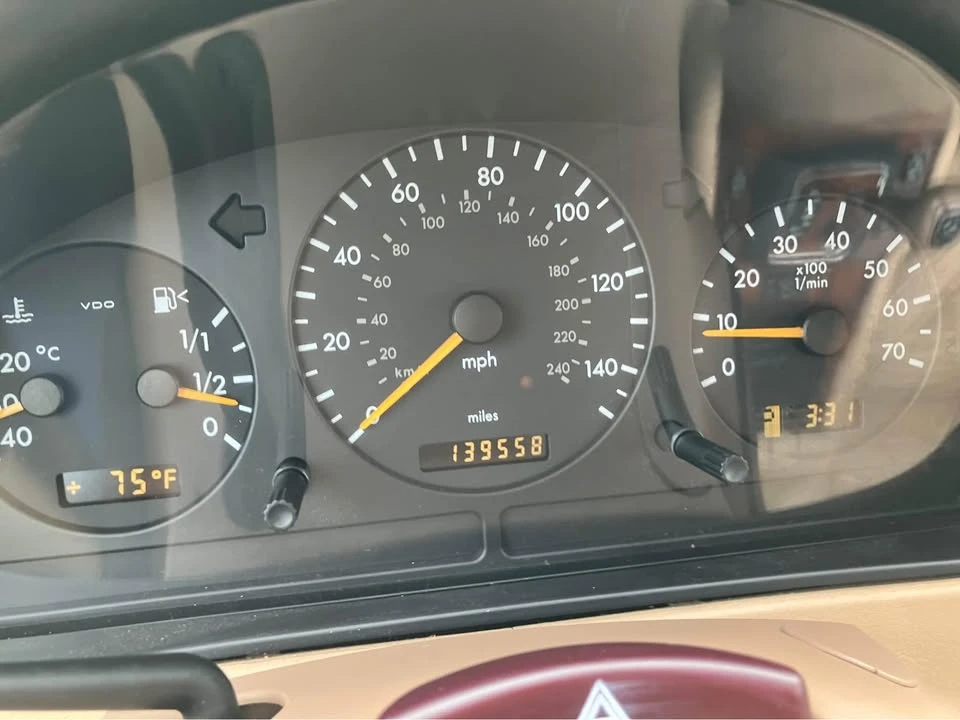 2002 Mercedes-Benz W220 S-Class - Image 11 of 17
