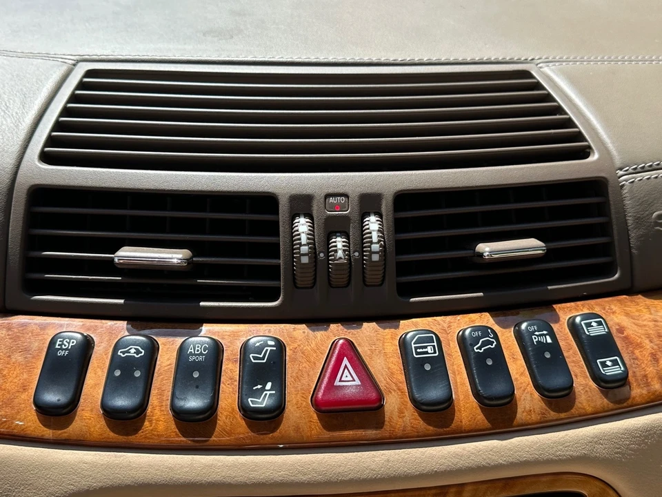2002 Mercedes-Benz W220 S-Class - Image 15 of 21