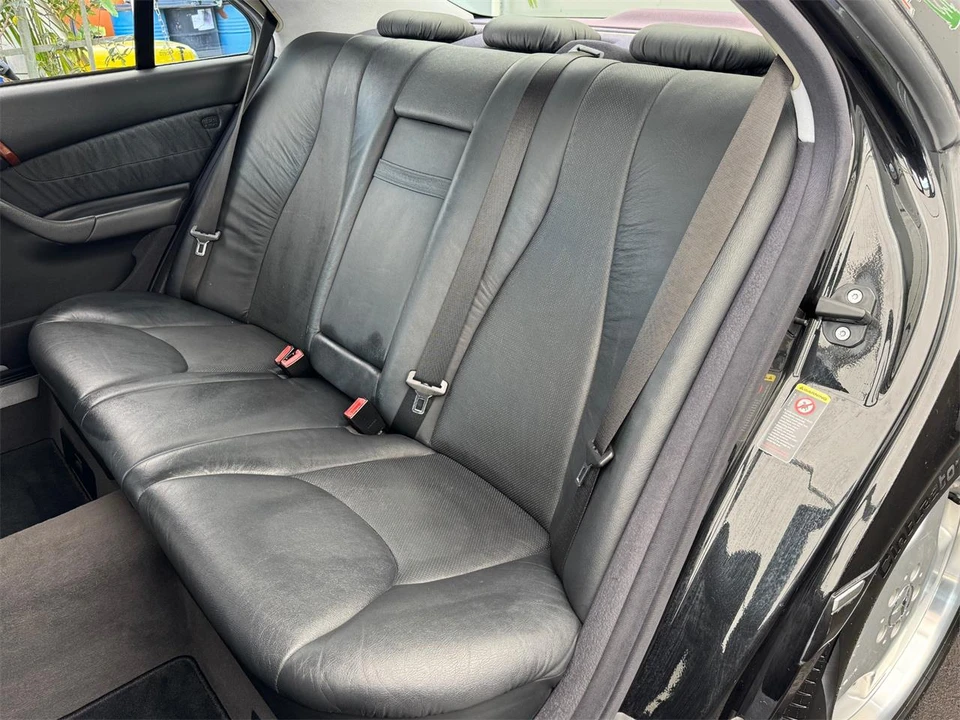2002 Mercedes-Benz W220 S-Class - Image 23 of 31