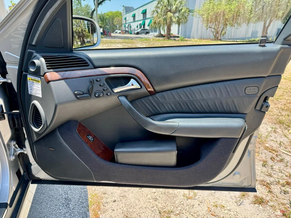 2002 Mercedes-Benz W220 S-Class - Image 28 of 31