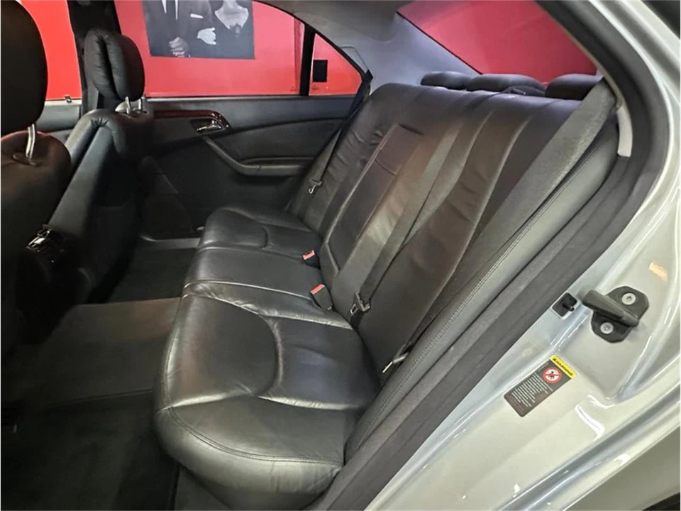 2002 Mercedes-Benz W220 S-Class - Image 28 of 31