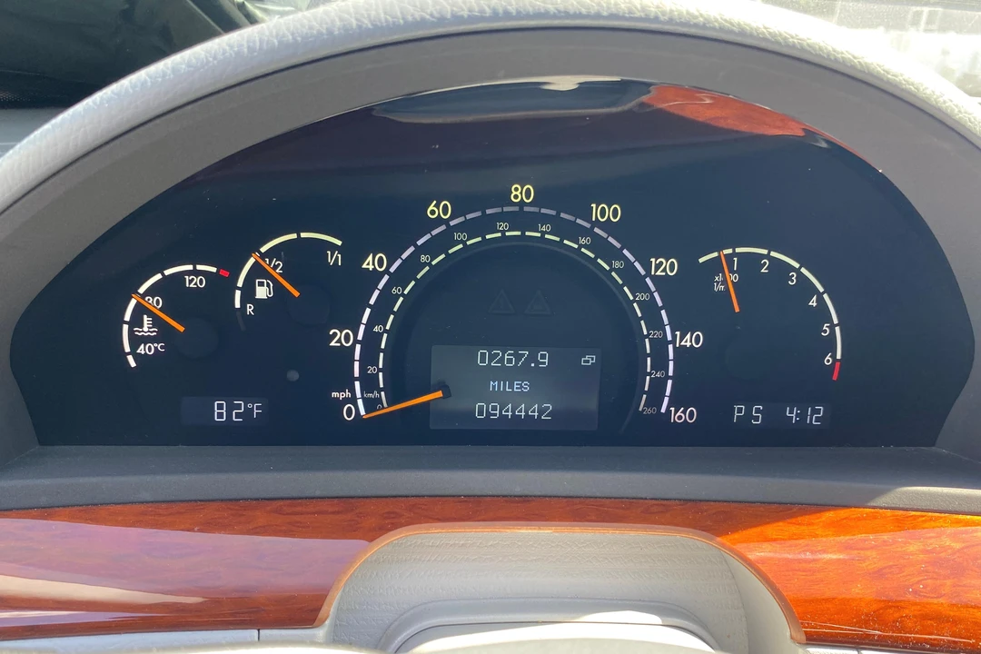 2002 Mercedes-Benz W220 S-Class - Image 28 of 31