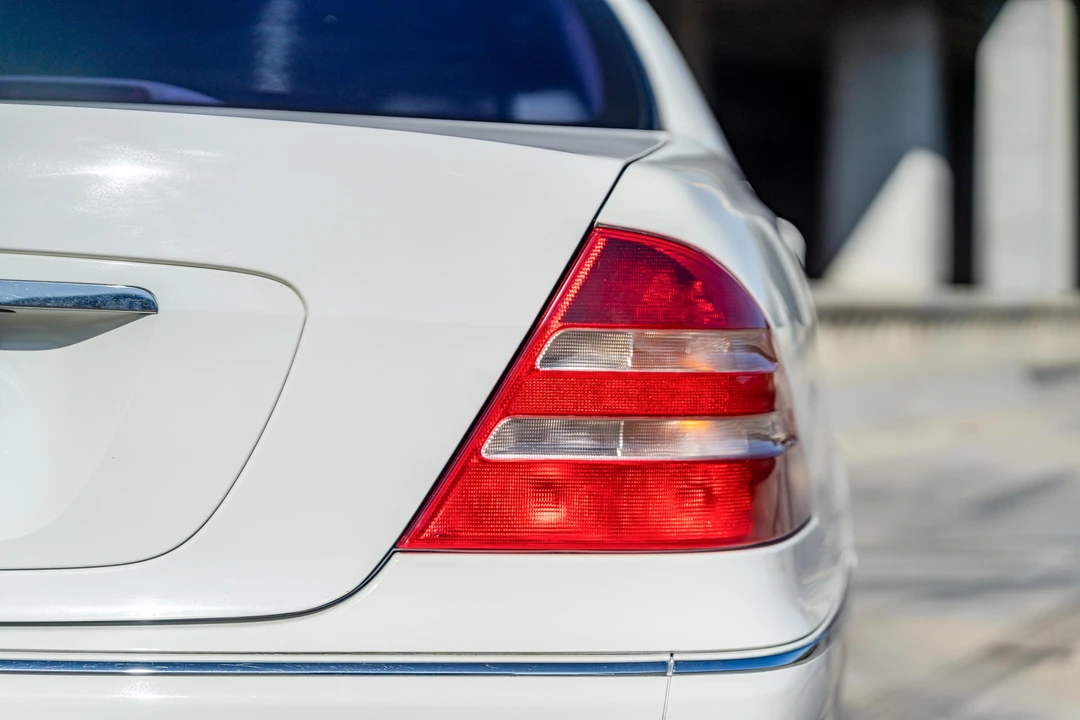 2002 Mercedes-Benz W220 S-Class - Image 19 of 31
