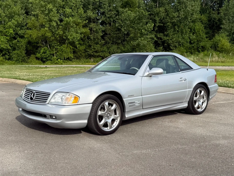 2002 Mercedes-Benz R230 SL-Class - Image 2 of 31