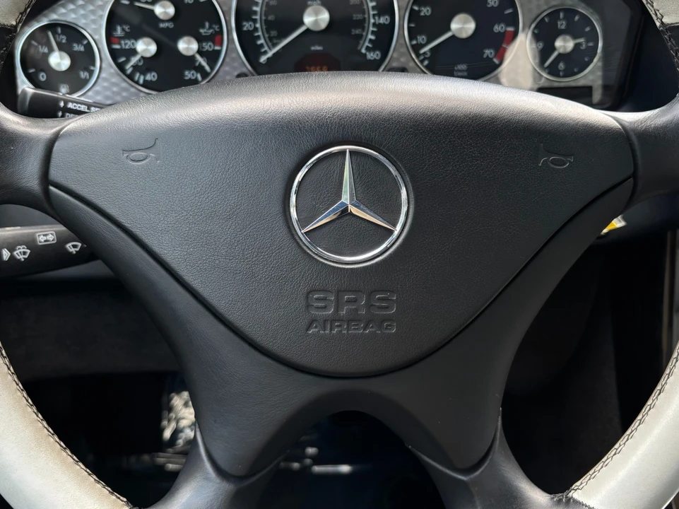 2002 Mercedes-Benz R230 SL-Class - Image 23 of 31