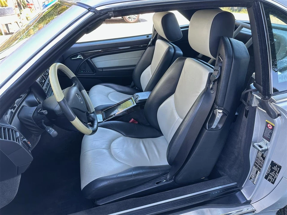 2002 Mercedes-Benz R230 SL-Class - Image 20 of 29