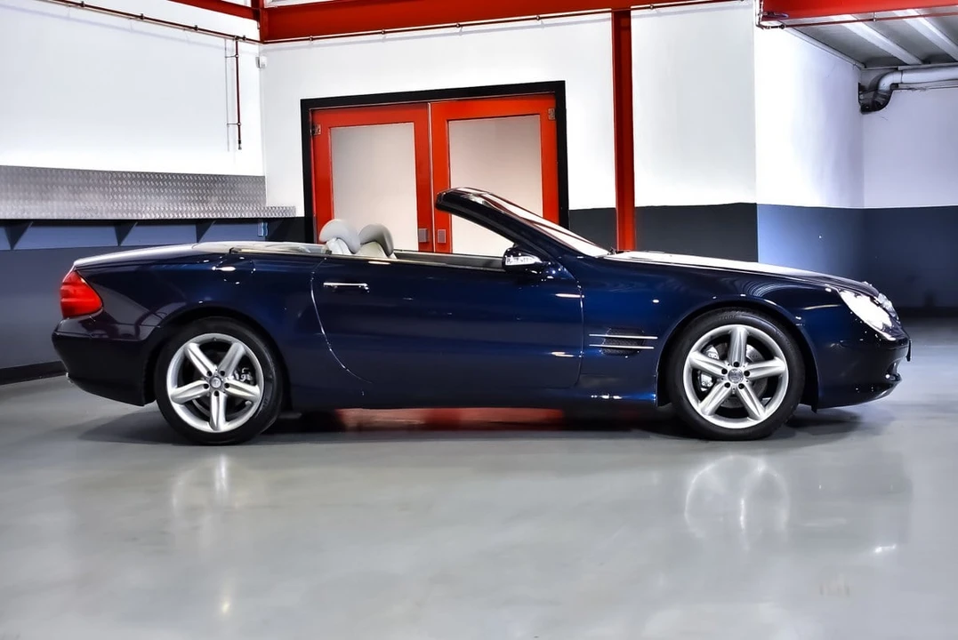 2002 Mercedes-Benz R230 SL-Class - Image 11 of 30