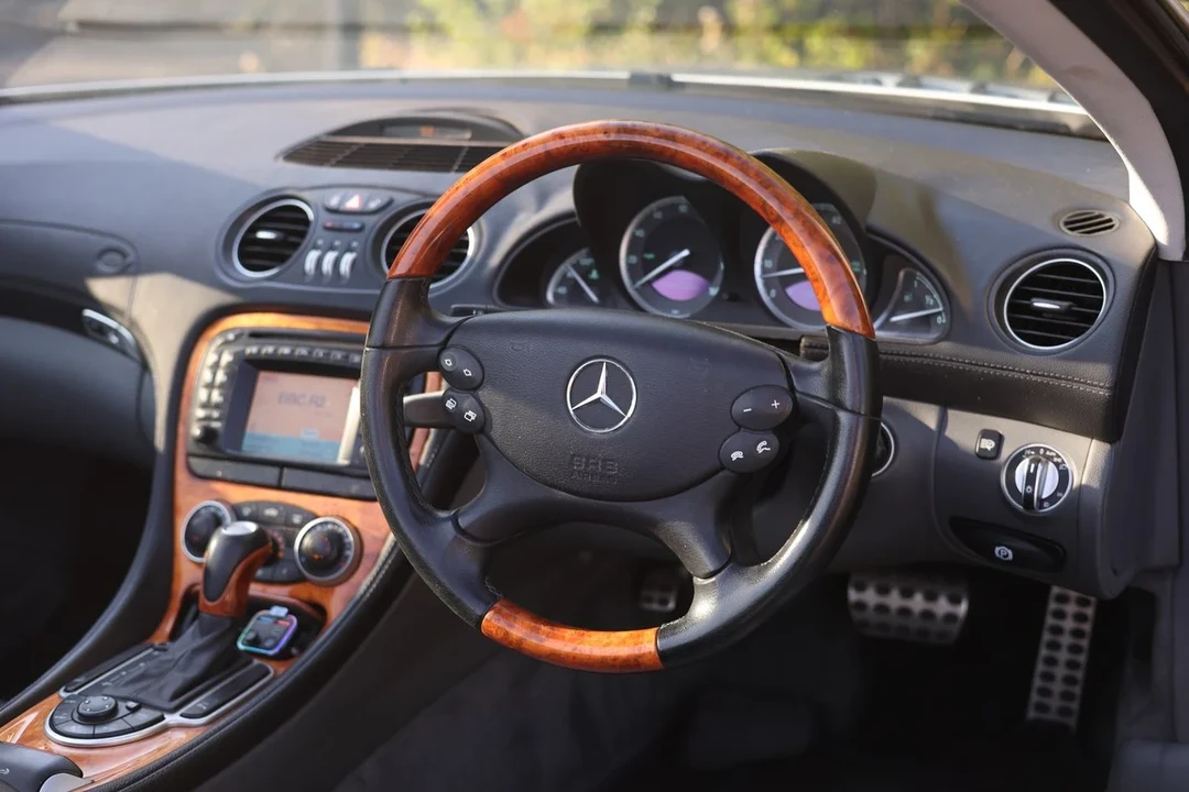 2002 Mercedes-Benz R230 SL-Class - Image 24 of 30