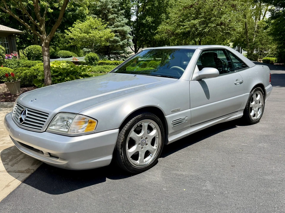2002 Mercedes-Benz R230 SL-Class - Image 2 of 31