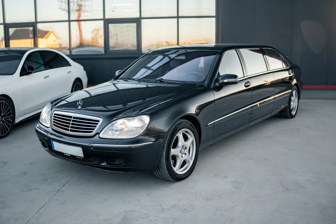 2002 Mercedes-Benz W220 S-Class - Image 9 of 31