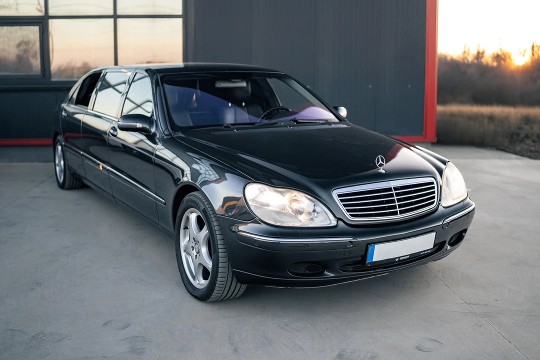 2002 Mercedes-Benz W220 S-Class - Image 3 of 31