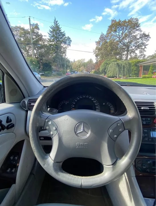 2002 Mercedes-Benz W203 C-Class - Image 11 of 16