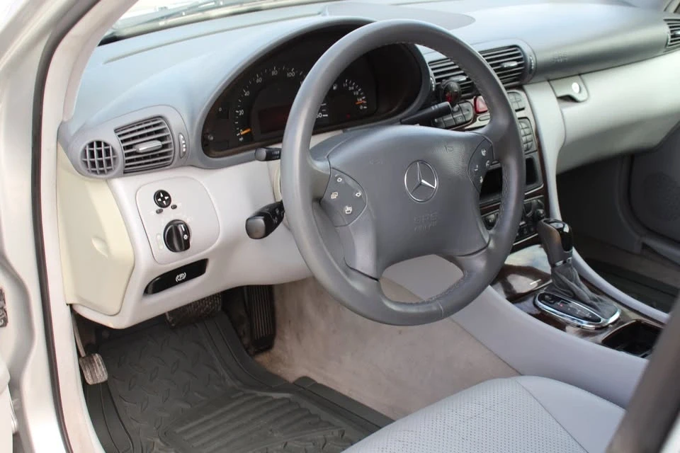 2002 Mercedes-Benz W203 C-Class - Image 6 of 14