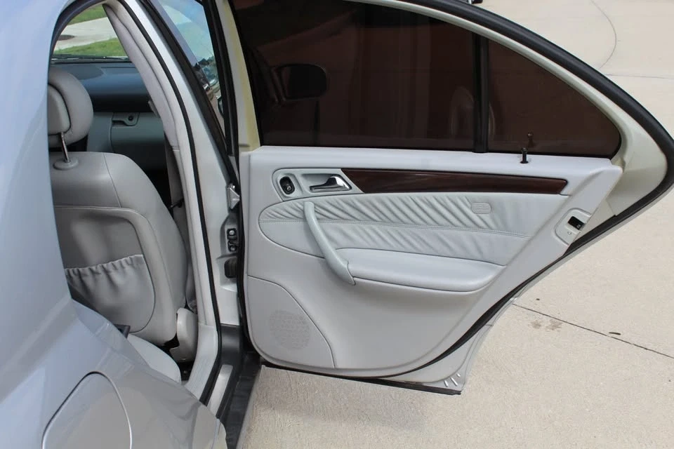 2002 Mercedes-Benz W203 C-Class - Image 12 of 14