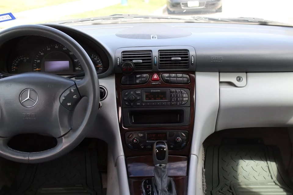 2002 Mercedes-Benz W203 C-Class - Image 8 of 14