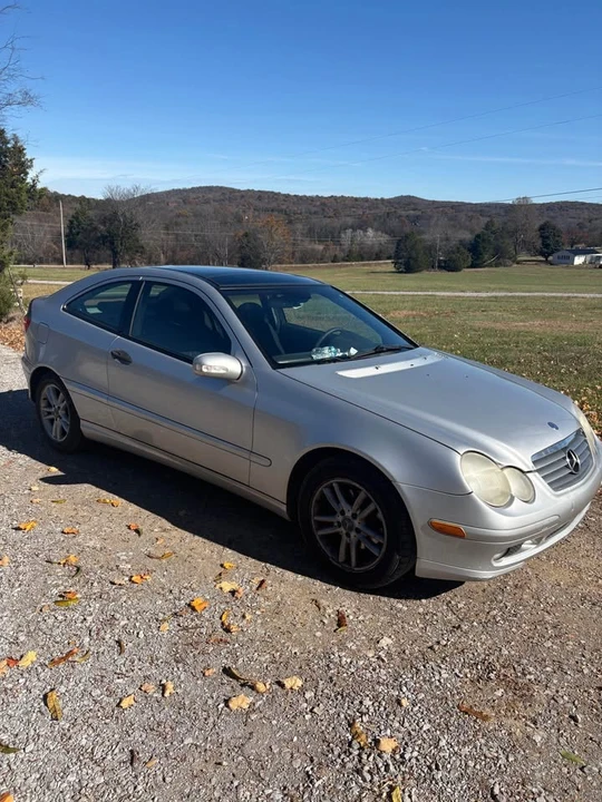 2002 Mercedes-Benz W203 C-Class - Image 2 of 11