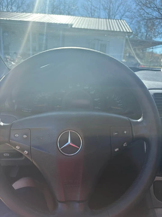 2002 Mercedes-Benz W203 C-Class - Image 6 of 11