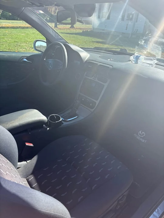2002 Mercedes-Benz W203 C-Class - Image 3 of 11