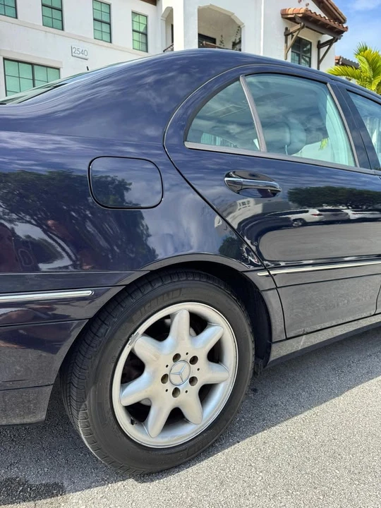 2002 Mercedes-Benz W203 C-Class - Image 4 of 12