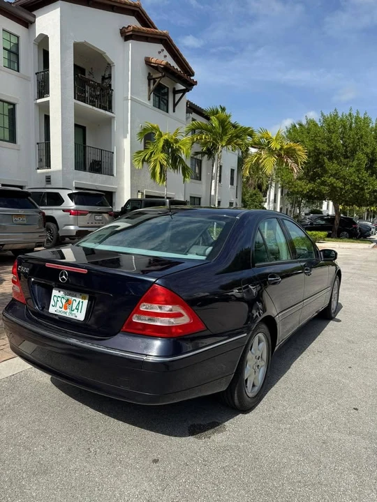 2002 Mercedes-Benz W203 C-Class - Image 5 of 12