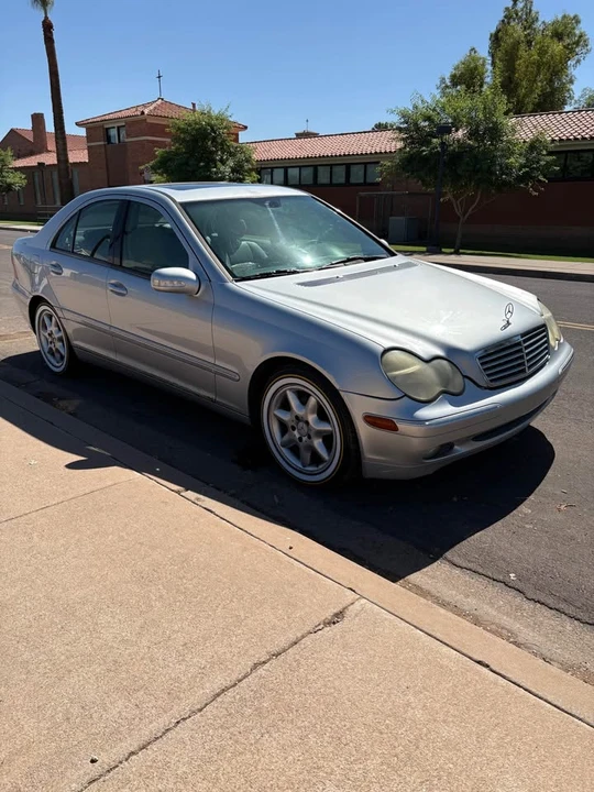 2002 Mercedes-Benz W203 C-Class - Image 2 of 11