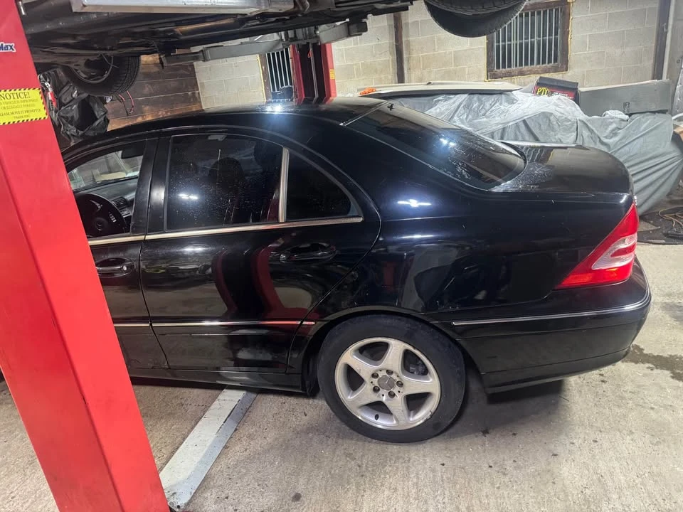 2002 Mercedes-Benz W203 C-Class - Image 3 of 9