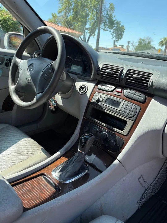 2002 Mercedes-Benz W203 C-Class - Image 9 of 11
