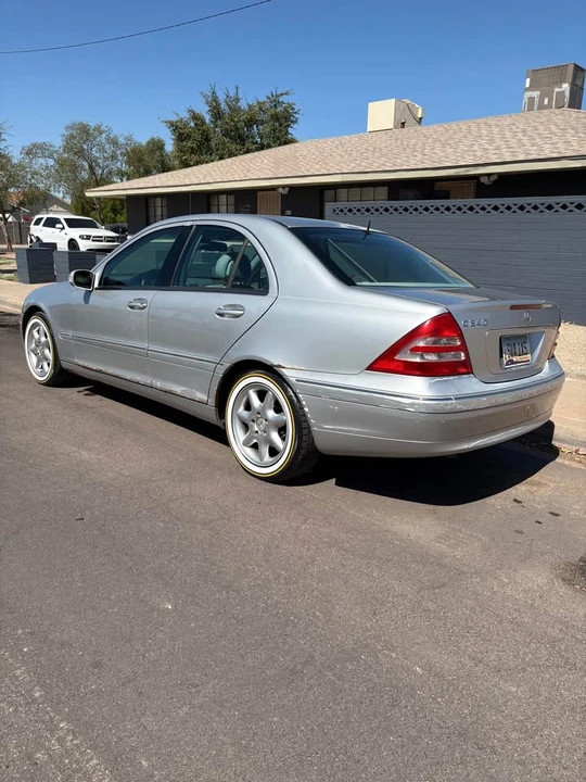 2002 Mercedes-Benz W203 C-Class - Image 5 of 11
