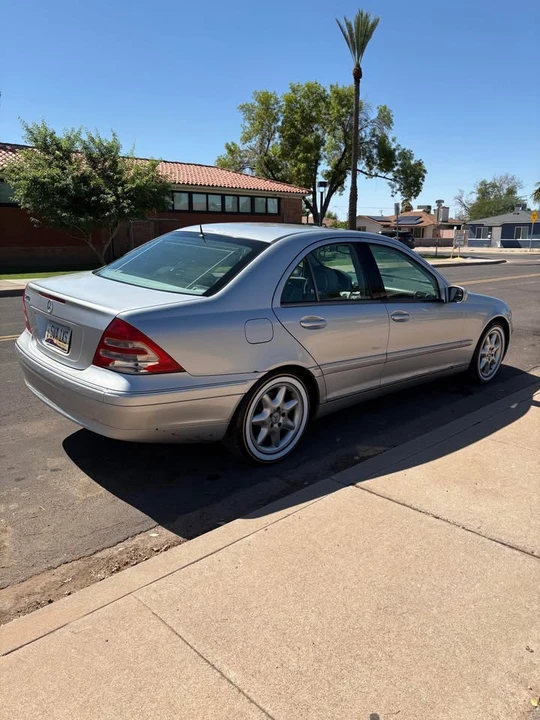 2002 Mercedes-Benz W203 C-Class - Image 4 of 11